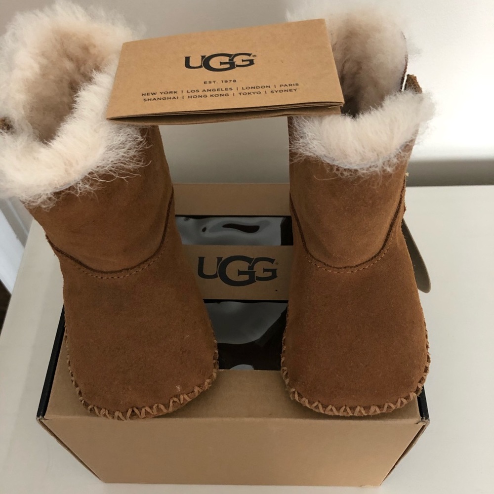 UGG boots toddler size 4/5 .